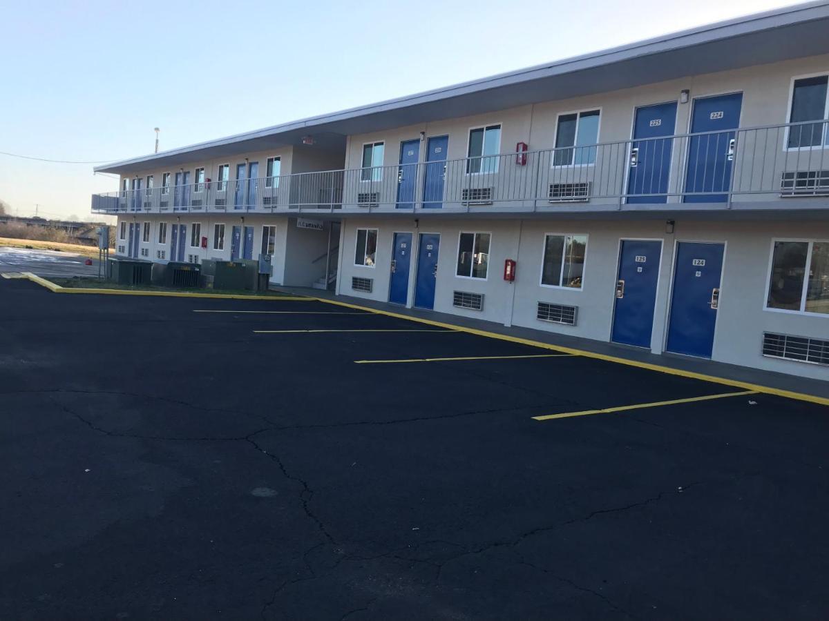 Motel 6-Alma, Ar L-40 Exteriér fotografie