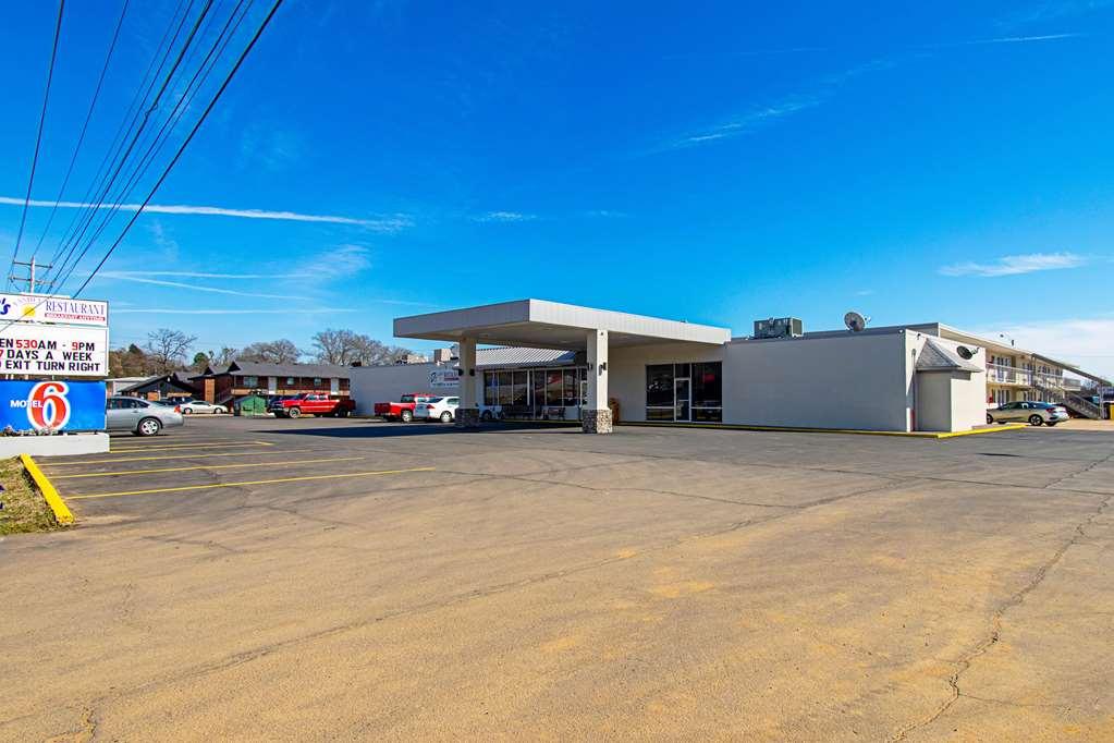 Motel 6-Alma, Ar L-40 Exteriér fotografie